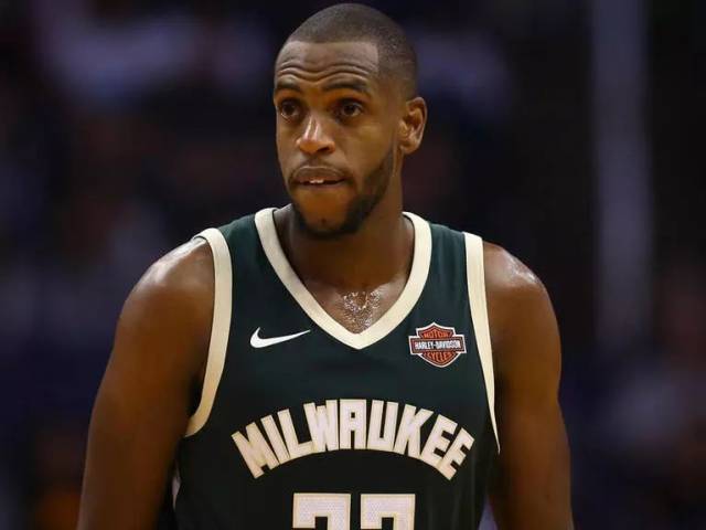 再见！大连外援社媒发文自宣离队，曾效力阿贾克斯，两队友送祝福