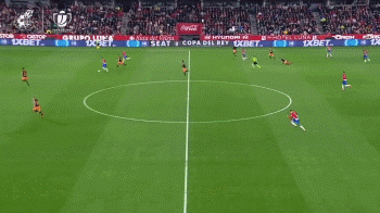 历史第一人！梅西解锁职业生涯第400次助攻